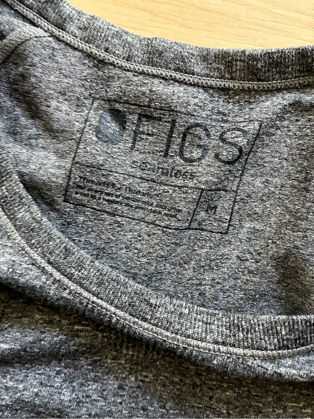 FICS Men's Gray Long Sleeve Crew Neck under scrub  Stretch Shirt Size M - Picture 2 of 4